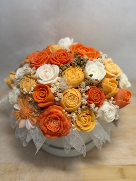 Eleganter Duft Strauß aus Wachsblumen